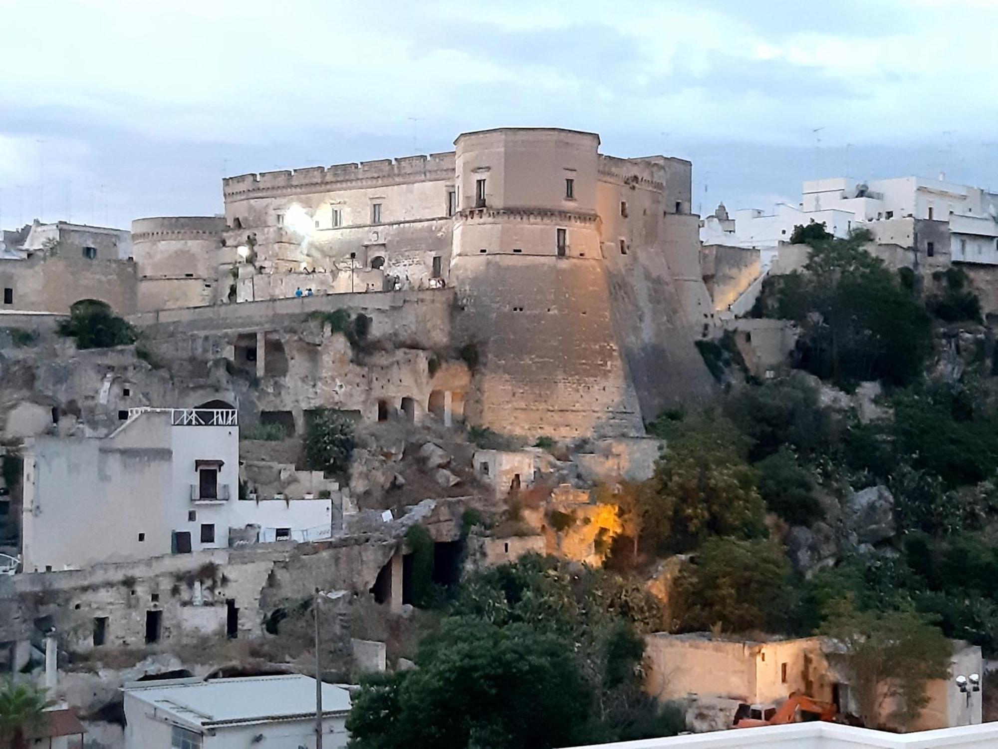 Domus Santi Medici Affittacamere Massafra Exteriör bild